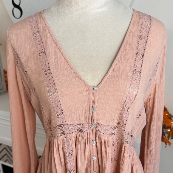 American Eagle Outfitters Blush Lace Button-Up Blouse - Picture 3 of 4